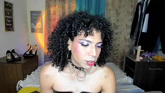 Snapshot of Angel_White25 chatting on 04/26/26, 02:31 Angel White25 online show from 04/26/26, 02:31