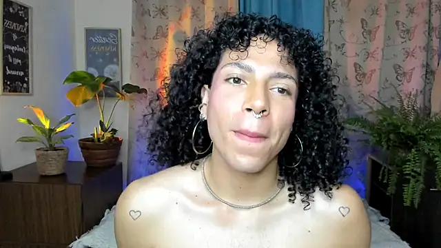 Angel White25 online show from 02/01/26, 10:52