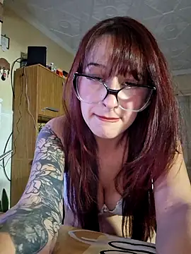 Taurina0105 online show from 05/04/26, 08:50