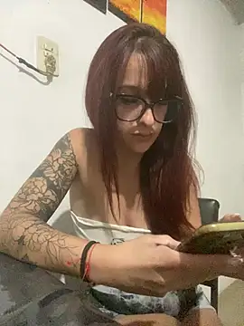 Taurina0105 online show from 02/24/26, 06:36