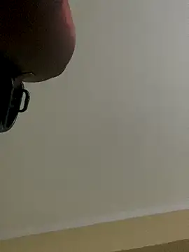 Taurina0105 online show from 11/22/25, 07:07