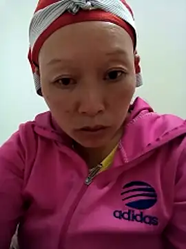 Snapshot of girl-hot2x chatting on 11/23/25, 11:53 girl-hot2x online show from 11/23/25, 11:53