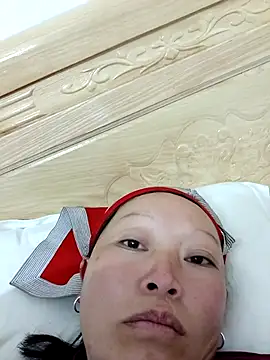 girl-hot2x online show from 02/08/26, 02:37