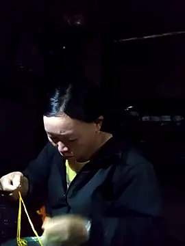 Snapshot of girl-hot2x chatting on 11/13/25, 12:36 girl-hot2x online show from 11/13/25, 12:36