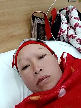 Snapshot of girl-hot2x chatting on 01/13/26, 02:32 girl-hot2x online show from 01/13/26, 02:32