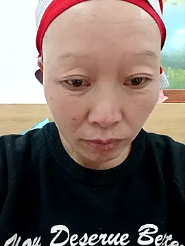 Snapshot of girl-hot2x chatting on 01/10/26, 12:44 girl-hot2x online show from 01/10/26, 12:44