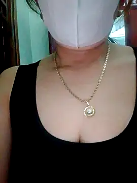 Annii68 online show from 12/19/25, 05:43