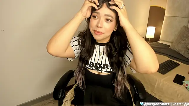 Has gonzalez online show from 04/17/26, 04:15