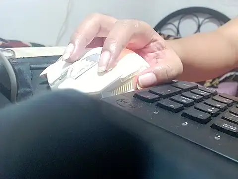 SKINNYMONSTERCOCK online show from 11/26/25, 12:32