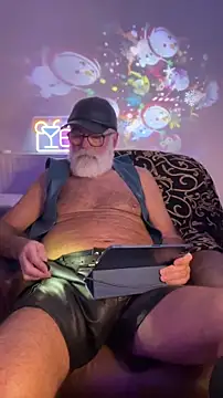 LeatherSdaddy online show from 12/16/25, 02:49