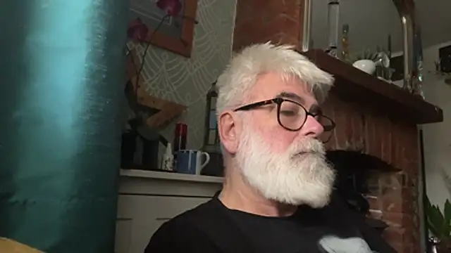 LeatherSdaddy online show from 11/29/25, 10:04