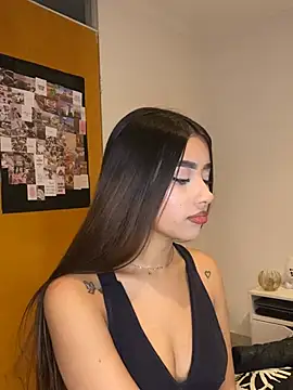 lauren clauz online show from 02/05/26, 11:33