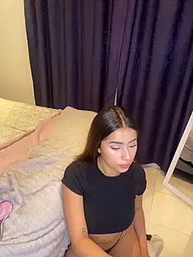 lauren clauz online show from 11/20/25, 12:22