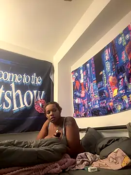 wearefreaks08 online show from 12/15/25, 04:18