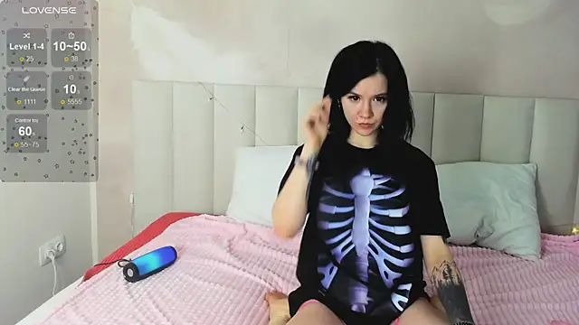 Lina Moony online show from 01/10/26, 08:53