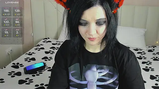 Lina Moony online show from 02/05/26, 08:54