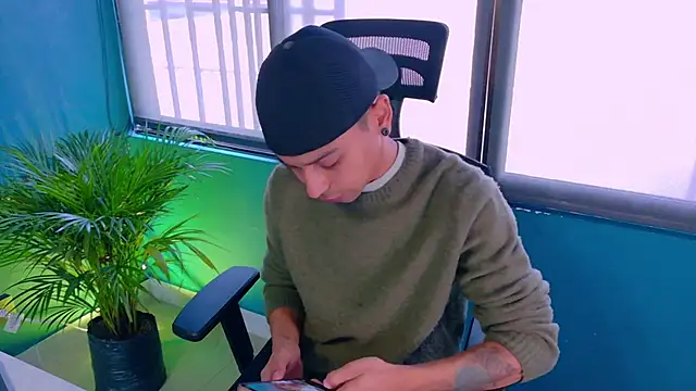 Snapshot of Imtavo chatting on 02/20/26, 02:52 Imtavo online show from 02/20/26, 02:52