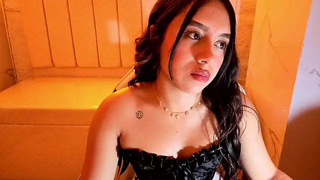 Juliana Tx online show from 12/05/25, 03:05