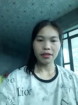 chim-yen online show from 11/11/25, 07:58