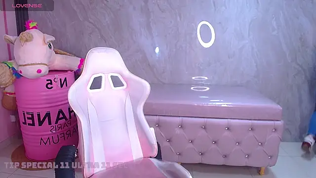 Violetta jhonson a online show from 12/22/25, 03:39