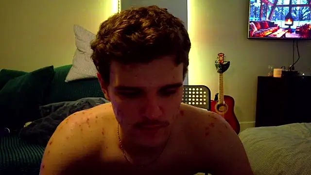 Snapshot of sculpteddesire chatting on 12/03/25, 11:53 sculpteddesire online show from 12/03/25, 11:53