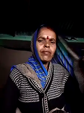 Hot juli73 online show from 12/05/25, 04:49