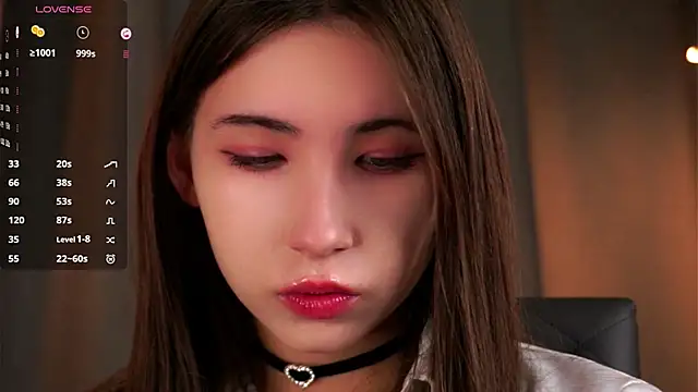 NanceeWestaway online show from 12/15/25, 05:52