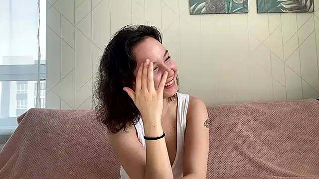 Snapshot of Mila_petal chatting on 03/30/26, 09:44 Mila petal online show from 03/30/26, 09:44