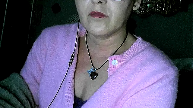 Snapshot of zaidapink1990 chatting on 02/06/26, 07:32 zaidapink1990 online show from 02/06/26, 07:32