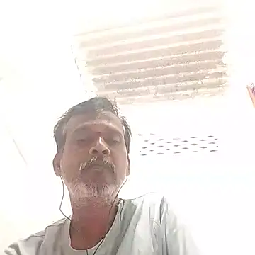 Snapshot of babhitelugu77 chatting on 11/14/25, 01:15 babhitelugu77 online show from 11/14/25, 01:15