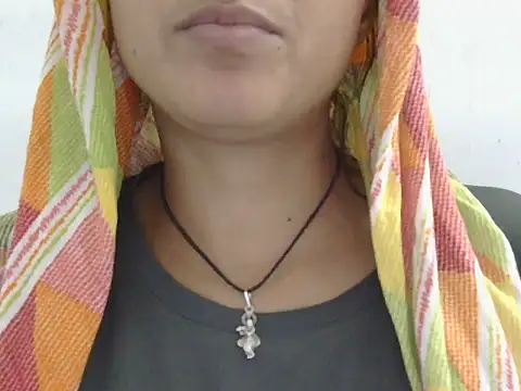 Snapshot of Anika_Singh chatting on 01/12/26, 11:17 Anika Singh online show from 01/12/26, 11:17