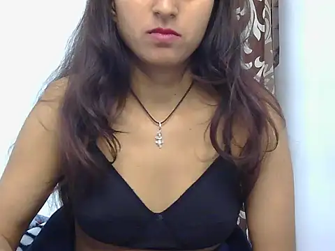 Snapshot of Anika_Singh chatting on 12/15/25, 07:36 Anika Singh online show from 12/15/25, 07:36