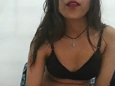 Snapshot of Anika_Singh chatting on 11/23/25, 08:24 Anika Singh online show from 11/23/25, 08:24