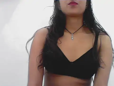 Snapshot of Anika_Singh chatting on 11/13/25, 07:34 Anika Singh online show from 11/13/25, 07:34