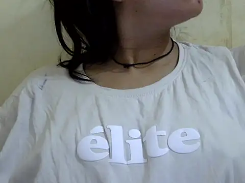 Snapshot of Anika_Singh chatting on 04/29/26, 03:21 Anika Singh online show from 04/29/26, 03:21