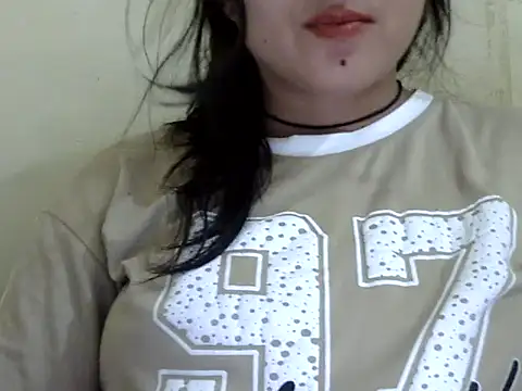 Snapshot of Anika_Singh chatting on 04/24/26, 05:26 Anika Singh online show from 04/24/26, 05:26