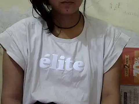 Snapshot of Anika_Singh chatting on 05/06/26, 09:46 Anika Singh online show from 05/06/26, 09:46