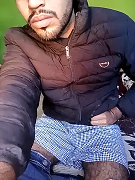 hotyyyyjonny online show from 11/14/25, 04:49