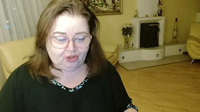 Natali-Gucci online show from 11/30/25, 09:26