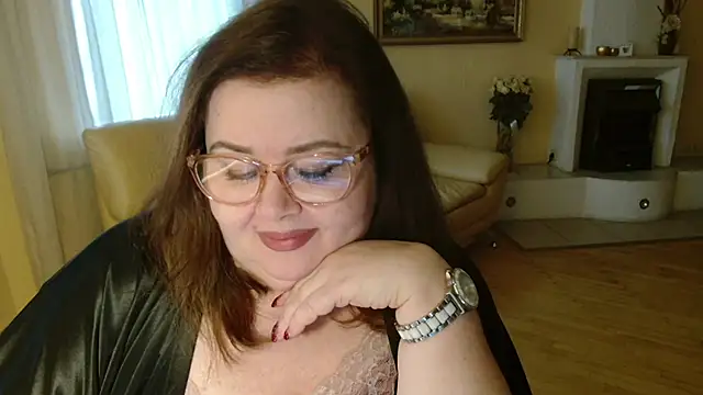 Natali-Gucci online show from 12/04/25, 11:09