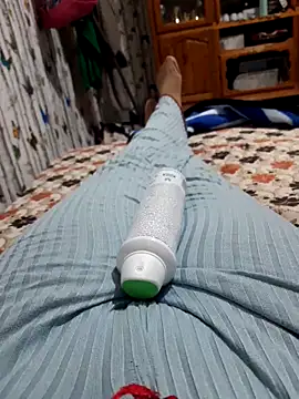 Snapshot of Tota_sexi chatting on 03/06/26, 01:06 Tota sexi online show from 03/06/26, 01:06