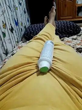 Snapshot of Tota_sexi chatting on 04/07/26, 08:38 Tota sexi online show from 04/07/26, 08:38