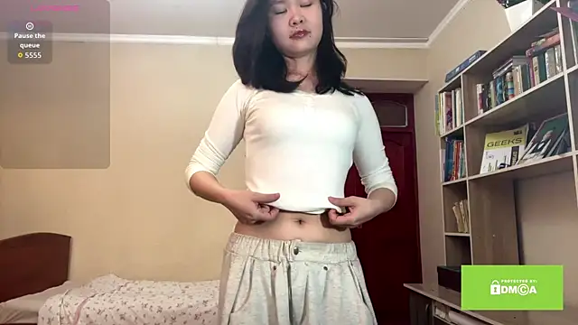 HuldaKye online show from 02/24/26, 12:06