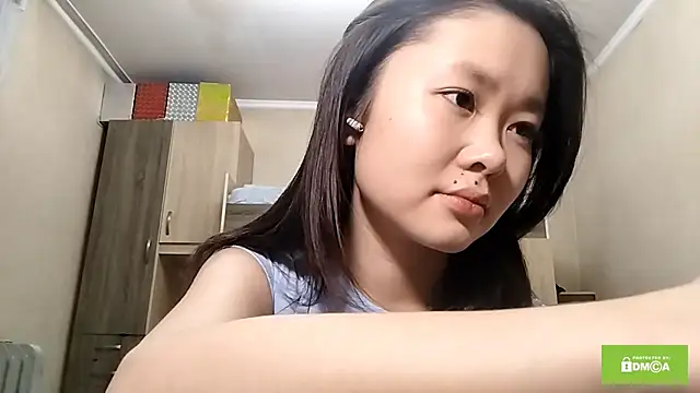 HuldaKye online show from 12/18/25, 01:04