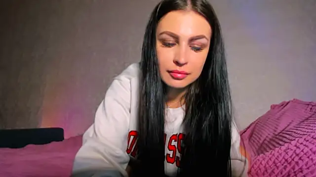 Snapshot of HotVanessaX_ chatting on 11/15/25, 10:36 HotVanessaX online show from 11/15/25, 10:36