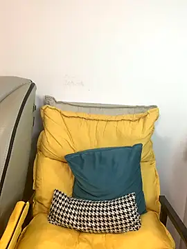 Snapshot of MMADF99 chatting on 11/14/25, 11:14 MMADF99 online show from 11/14/25, 11:14