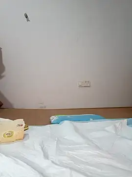 Snapshot of Nuomi6 chatting on 01/17/26, 12:20 Nuomi6 online show from 01/17/26, 12:20