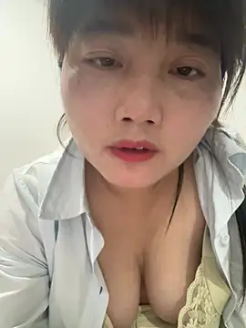 Snapshot of Nuomi6 chatting on 04/05/26, 02:46 Nuomi6 online show from 04/05/26, 02:46