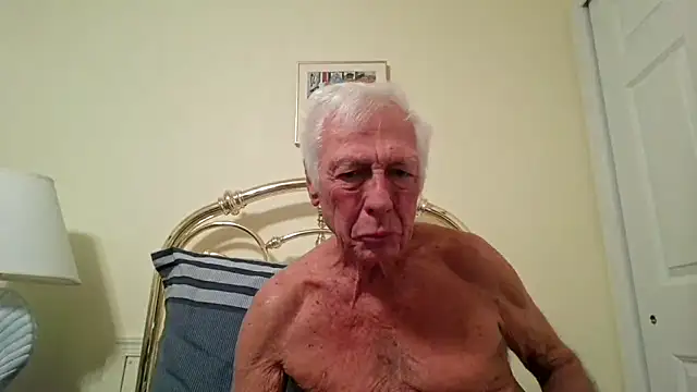 Snapshot of capttp chatting on 12/05/25, 04:11 capttp online show from 12/05/25, 04:11