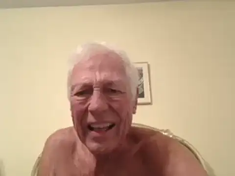 Snapshot of capttp chatting on 10/28/25, 02:45 capttp online show from 10/28/25, 02:45